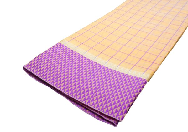 Poona Diamond   Border Cotton Checks  Saree - Image 4